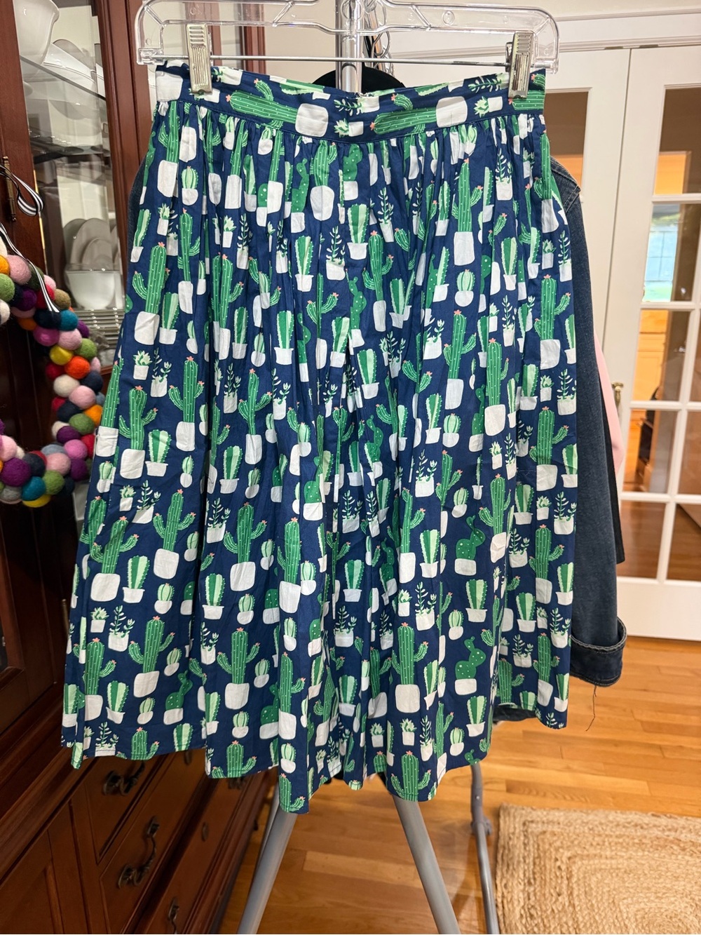 Women’s Navy Cactus-Print Pleated  circle midi  Skirt